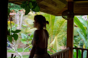 Into The Blue - Yoga included & walk to 3 beaches